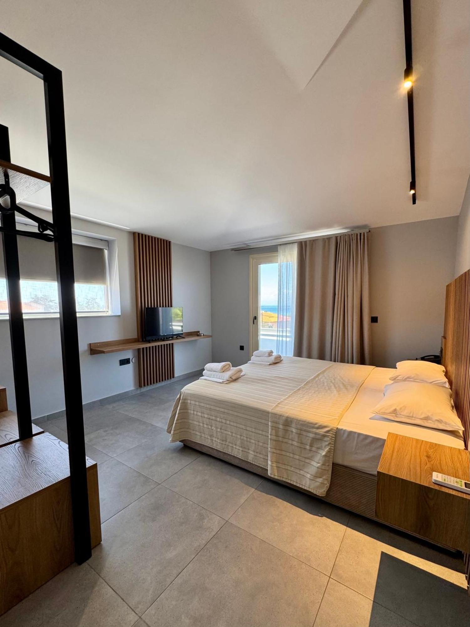 Tresor Sousouras Hotel Hanioti Luaran gambar